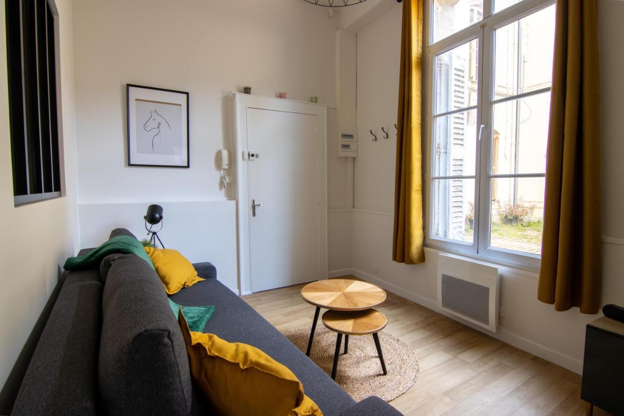 Apt Bords De Loire - Rdc - Au Pied Du Chateau โซมูร์ ภายนอก รูปภาพ
